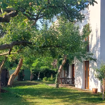 Kleines Zimmer (14 qm) in kleiner Gemeinschaft am Park Sanssouci in Potsdam-West